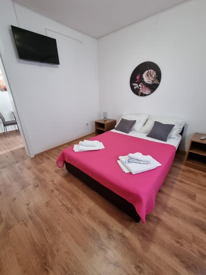 Apartments Lili 比奥格勒·纳·莫鲁 外观 照片
