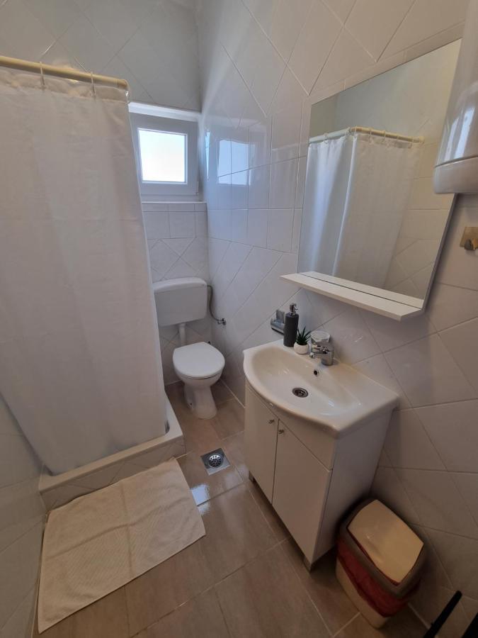 Apartments Lili 比奥格勒·纳·莫鲁 外观 照片