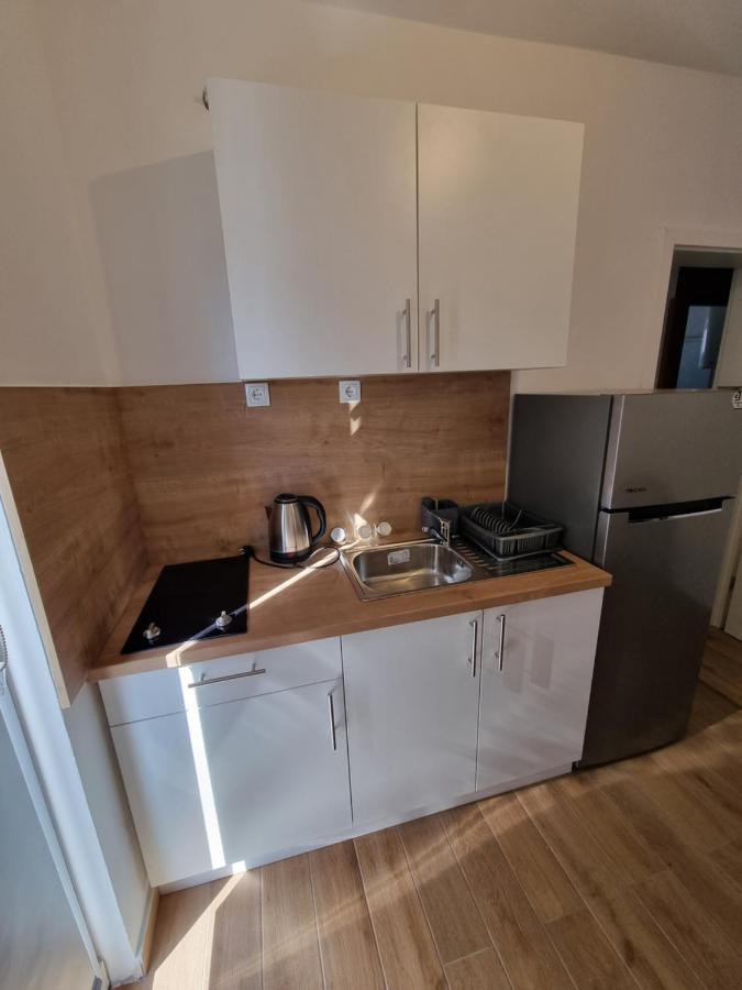 Apartments Lili 比奥格勒·纳·莫鲁 外观 照片