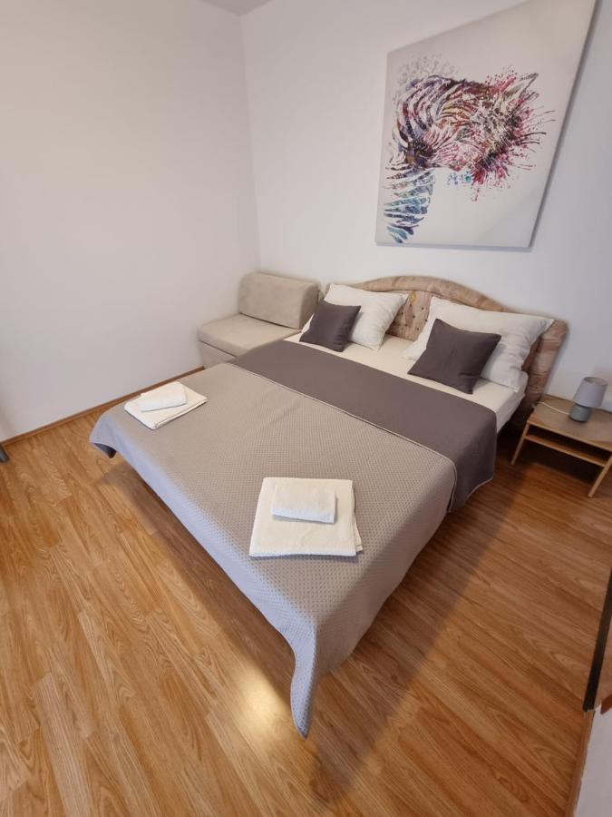 Apartments Lili 比奥格勒·纳·莫鲁 外观 照片