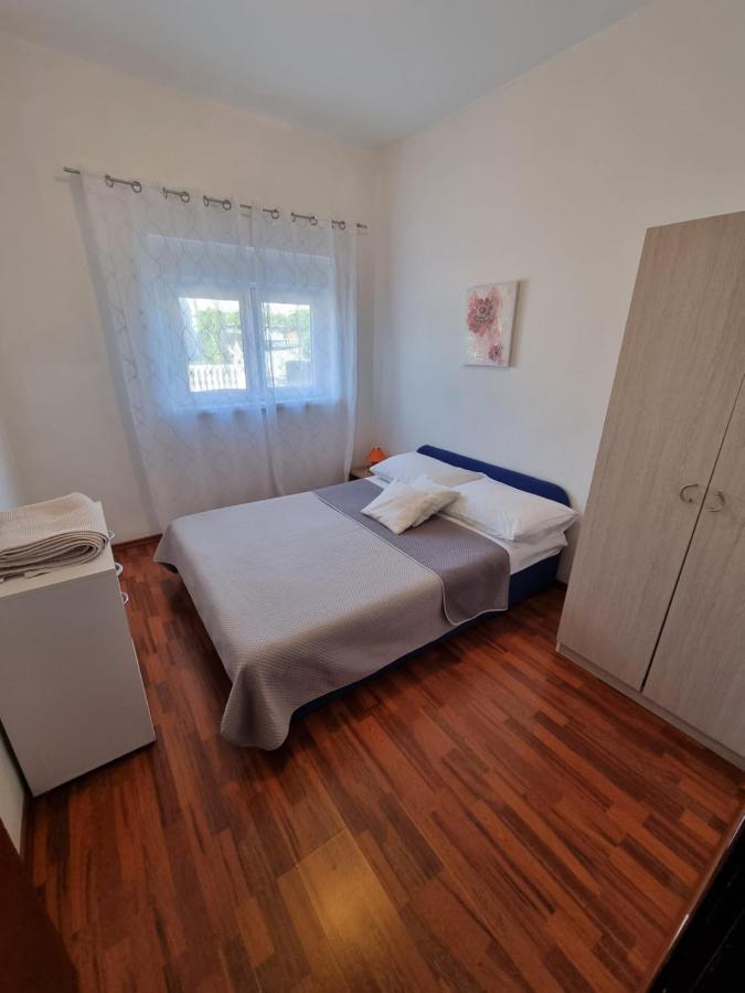 Apartments Lili 比奥格勒·纳·莫鲁 外观 照片