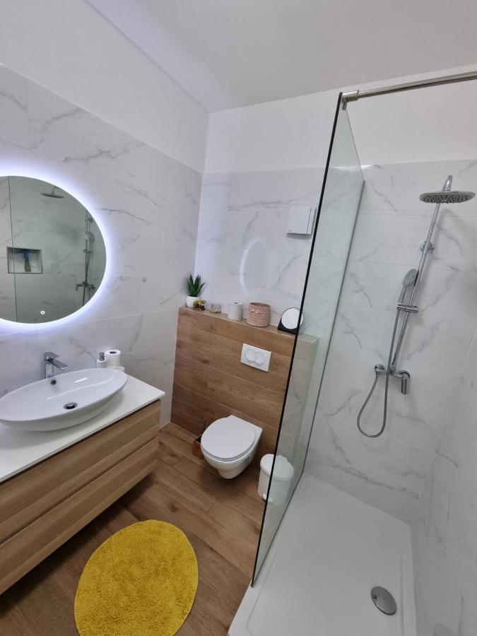 Apartments Lili 比奥格勒·纳·莫鲁 外观 照片