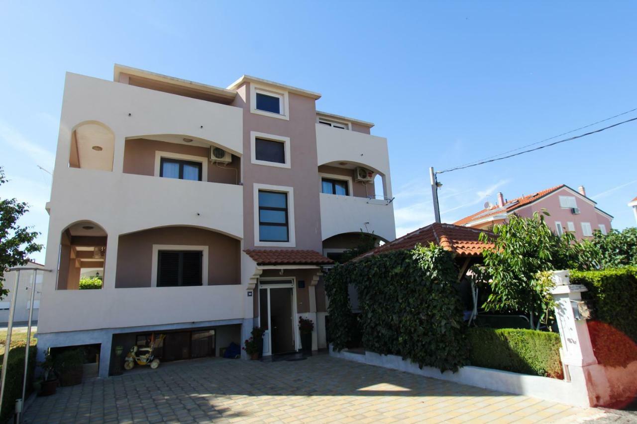 Apartments Lili 比奥格勒·纳·莫鲁 外观 照片